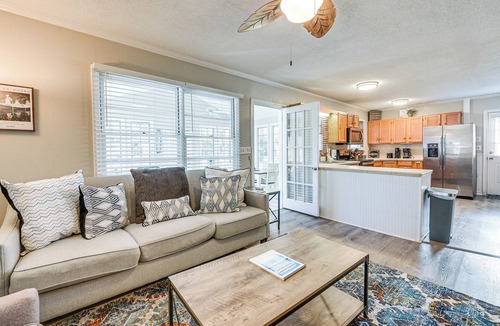 Crescent Beach Cottage | Steps to Sea! Family Getaway in North Myrtle Beach