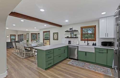 Canal Winchester House | Storyline Retreat- Serene Getaway in Countryside
