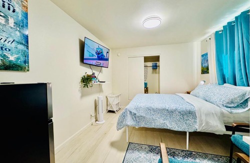 Rainier Valley Apartment | Studio Apartment 10 Minutes to SeaTac Airport 1 Minute Walk to Bus Station