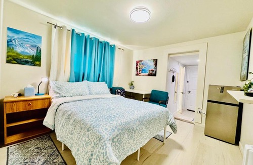 Rainier Valley Apartment | Studio Apartment 10 Minutes to SeaTac Airport 1 Minute Walk to Bus Station