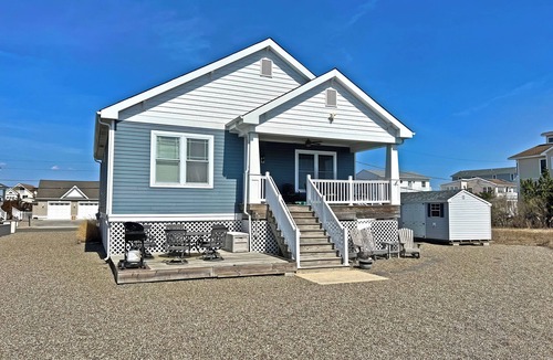 Cape May Court House House | Stunning Bayfront Home in a prime location near Avalon!