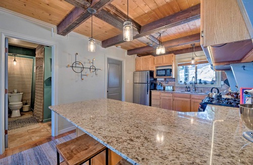 Tollgate Canyon Cabin | Stunning Cabin Retreat < 16 Mi to Park City!