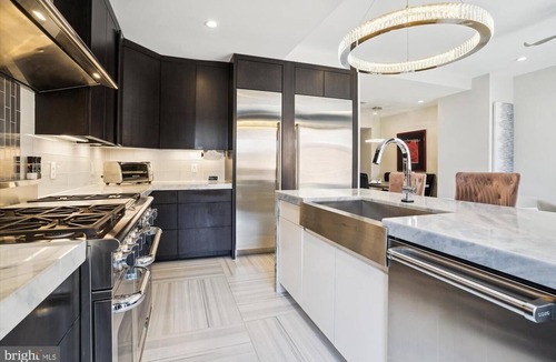 Old Town Alexandria House | Stunning Luxury Townhome in Old Town Alexandria – Walk to Shops, Dining & Metro!