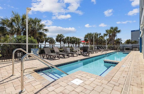Downtown Myrtle Beach Apartment | 🏖️Stunning Ocean Views | Pools + Hot Tub | Bay View Resort 1005B🏖️