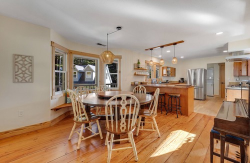 Little River House | Stunning property on 10 acres with ridge top views & private hot tub