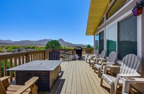 Apple Valley House | Stunning Utah Home 30 Mi to Zion Nat'l Park