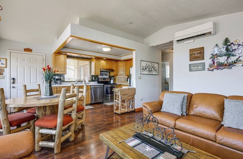 Apple Valley House | Stunning Utah Home 30 Mi to Zion Nat'l Park