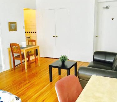 Downtown Montreal Apartment | Stylish Montreal Apartment: Comfortable Stay in the Golden Square Mile