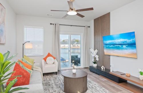 Carolina Forest House | Stylish New Build Home 3BR-3BA Pool, Beach, Golf