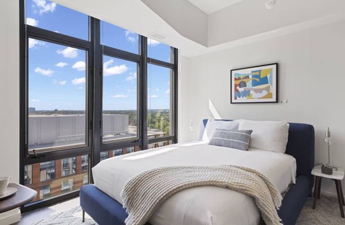 Bluemont Hotel | Stylish Stay | Rooftop Vibe & Modern Kitchen | Near DC Top Attractions | 2 Units