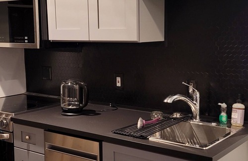 Takoma Park Apartment | Stylish Studio in Amazing Takoma Park -7 minutes walk to Takoma Metro