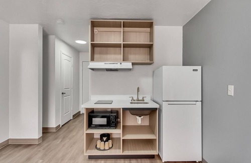 Salt Lake City Hotel | Suburban Studios Salt Lake City Airport