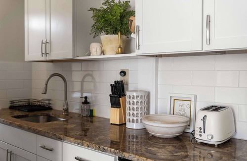 Old North Columbus House | Summit Scholars Suites For 12!
