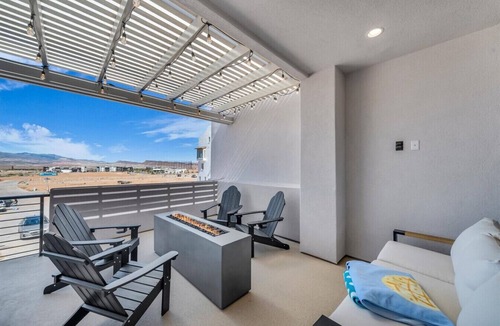 St. George Villa | Sun-Filled Coastal Home | Lagoon Access| Hot Tub| Sleeps 12