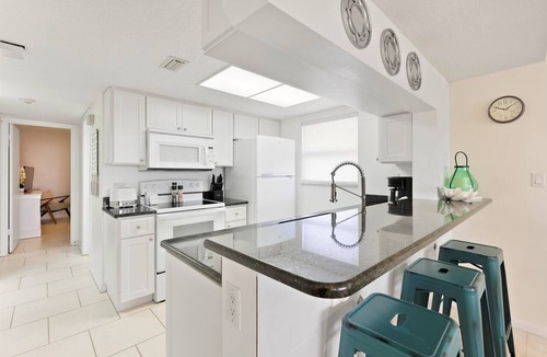 Port Canaveral Condo | ☀️ Sun-Kissed Escape l Oceanfront Condo w/Private Balcony l Pool, Hot Tub & Tennis