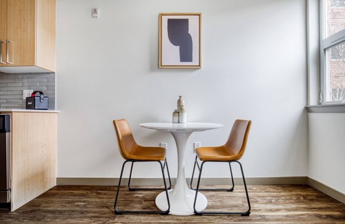 Old Ballard Apartment | Sunny Ballard 1BR w/Gym & Rooftop Deck, near shopping, by Blueground