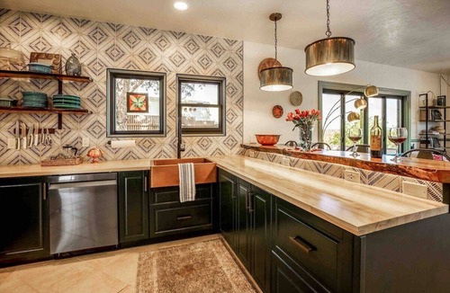 Clarkdale Cottage | Sunny Historic Cottage+Wineries+Outdoor Living+Verde Train+Holiday Availability