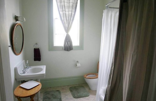 Mission District House | Sunny Mission District Suite