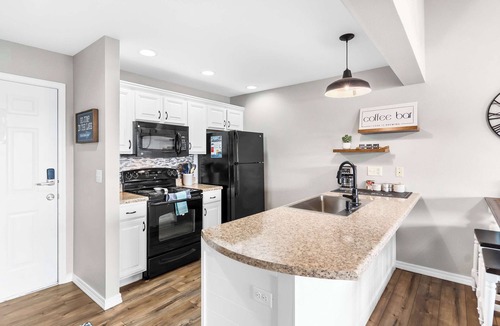 Kimberling City Condo | Sunsational Views at Anchors Point – For 8