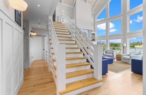 Whitbourne House | Sunset Lakehouse | Whitbourne 5BR Waterfront Stay