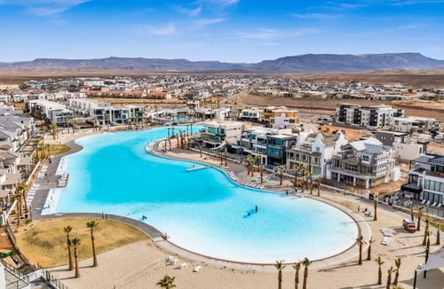 St. George Villa | Sunset Pearl at Desert Color (by Ember Stays)