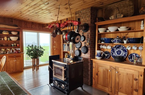 Guernsey Cove House | SUNSHINE FARM Remote country relaxation