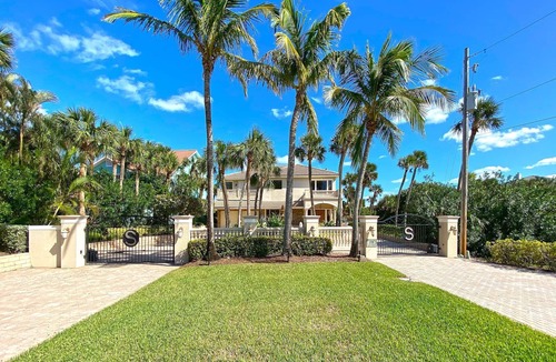 North Beach House | Sunspace-Sands Luxury Oceanfront Home