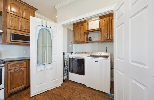 Surfside Beach House | Surfside Retreat - Great Views & Steps from Beach