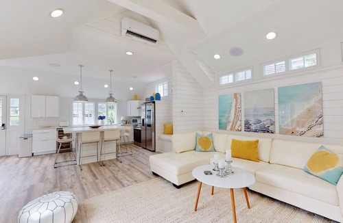 Nantucket Town House | Swedish Blue and Yellow house new 2021! Just over a block to harbor and Main St