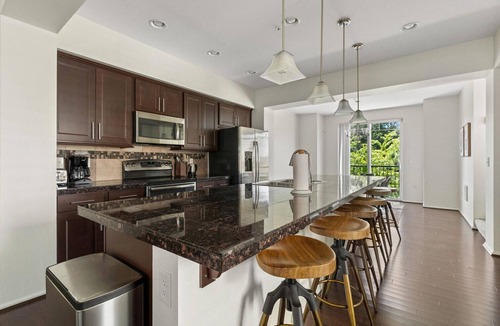 Education Hill House | Sweet Redmond 1BR w/Parking, nr Parks & Schools, by Blueground