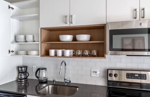 Cascade Apartment | Tasteful South Lake Union 1BR, nr Tech, Bars & Dining, by Blueground