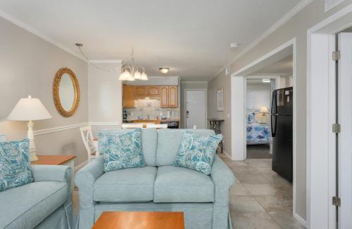 Folly Field House | Tennis Villa E22 - 2BR Villa Steps to Beach
