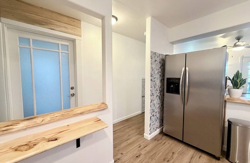 Matthews Beach Apartment | The Accessible Alcove: Studio Suite Near UW & Seattle Hospitals w Garage