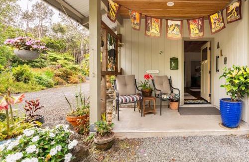 Volcano House | The Alala at Stained Glass Cottages