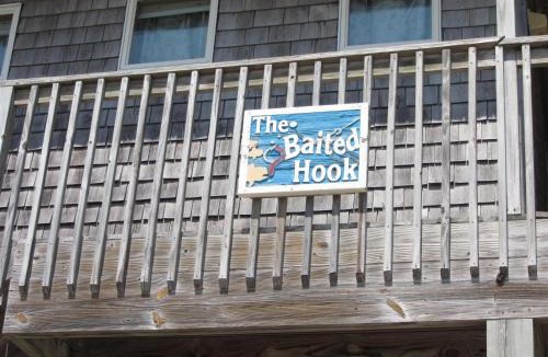 Frisco House | THE BAITED HOOK cottage
