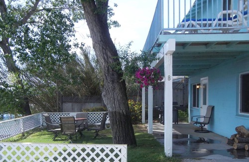 Wilbur Springs Cottage | The Beach House Clearlake Oaks