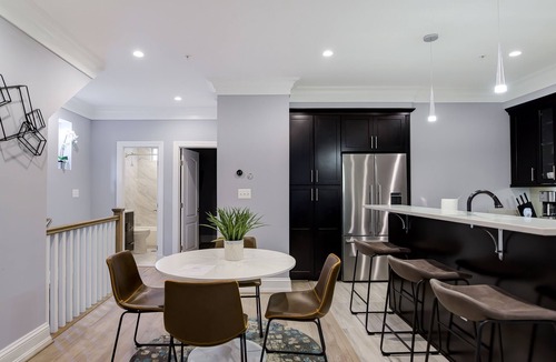 Stanton Park House | The Bell, Capitol Hill. 3BR 3Bath located minutes to the U.S capitol.