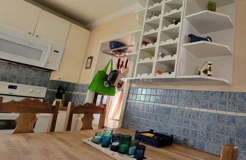 Ilexhurst Cottage | The Blue Cottage on AMI makes a great home base for an island getaway!