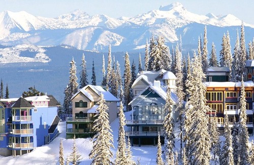 Silver Star Mountain Hotel | The Bulldog Silver Star - Standard Queen + Double/Single Bunk Bed 1