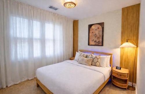 Cardozo Apartment | The Casa - U Street