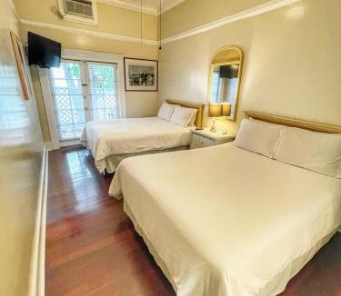 Downtown Bed & Breakfast | The Casablanca Hotel