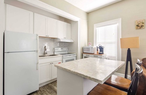Downtown Apartment | The Collins - On Duval Street
