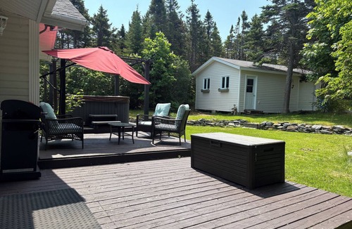 Newfoundland House | The Cottage at New Chelsea