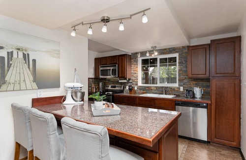 Highline Cottage | The Cottage + Unit B at Lotus Estates - Pool and Hot Tub!