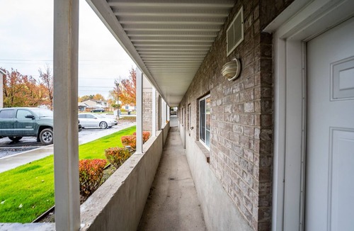 Suncrest Condo | The Cozy Farmhouse Condo
