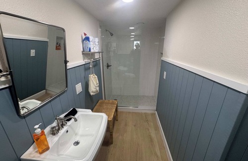 Parsuns To Cocoa Beach Apartment | The Drift Cocoa Beach – Cozy 1BR Getaway Near Downtown