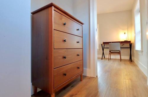 Old Town Alexandria Apartment | The Fairfax Suite at Prince Street Inn