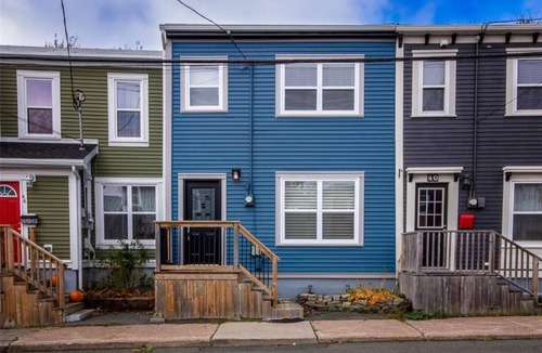 Downtown St. John's House | The Fancy House 3bed DT w Fenced Yard