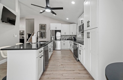 Reynoldsburg House | The Great and Grand Gathering House