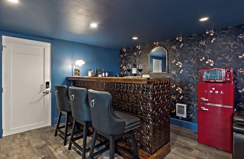 Green Lake Apartment | The Greenlake Speakeasy Suite + Kraken Kave Gameroom